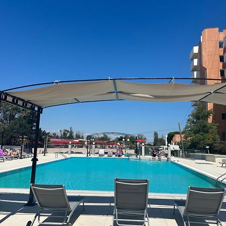 Alessio Hotel Residence Костинешти Экстерьер фото