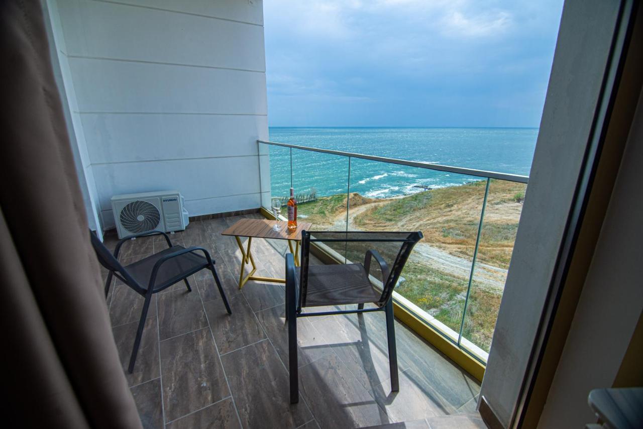 Alessio Hotel Residence Костинешти Экстерьер фото