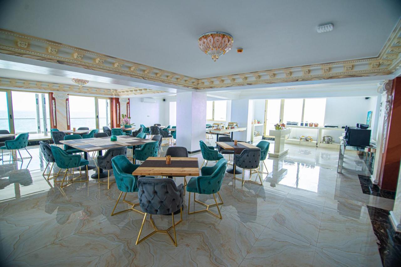 Alessio Hotel Residence Костинешти Экстерьер фото