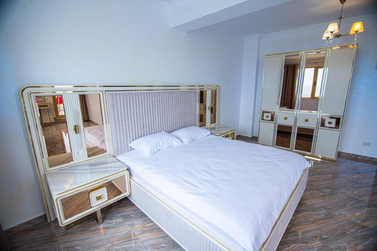 Alessio Hotel Residence Костинешти Экстерьер фото